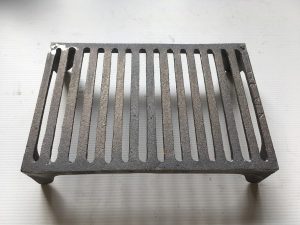 Vent 14, double brick size cast iron wall vent with narrow grill, 227 x 151mm, $58 heritage house restoration reproduction Victorian edwardian Vent 14, double brick size cast iron wall vent with narrow grill, 227 x 151mm,